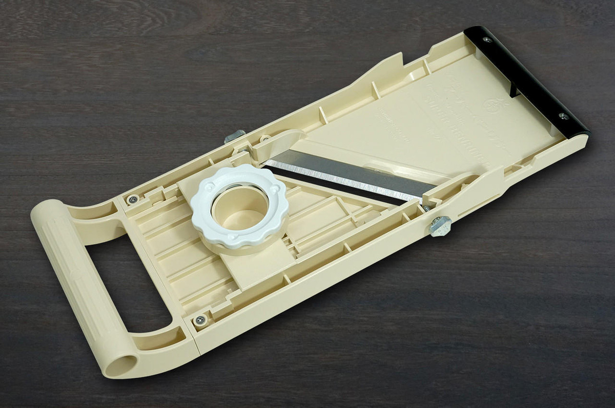 Benriner Japanese Mandolin All-Purpose Vegetable Slicer (No.95 - Super Benriner) 
