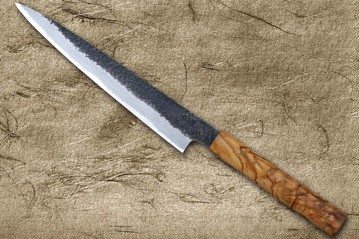 Couteau japonais de chef Sakai Takayuki SANPOU modèle MIZU Kurouchi White #2 (Sujihiki) 240mm avec manche en olivier