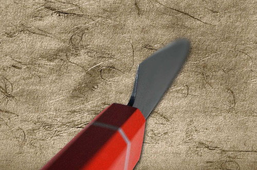 Sakai Takayuki Non-Stick Coating VG10 Hammered WA KUROKAGE Japanese Chefs Petty KnifeUtility 150mm with Japanese Lacquered Oak Handle KOUSEKI