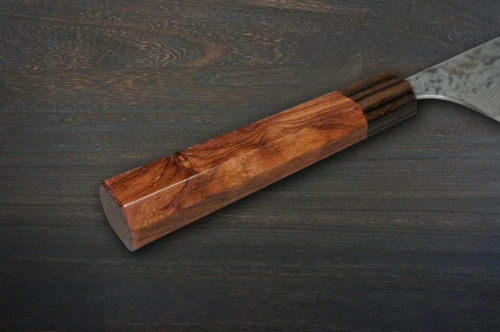 Couteau de chef japonais Kengata-Gyuto Yoshimi Kato R2 Damas noir 210mm avec manche en ébène [Férule en rose]
