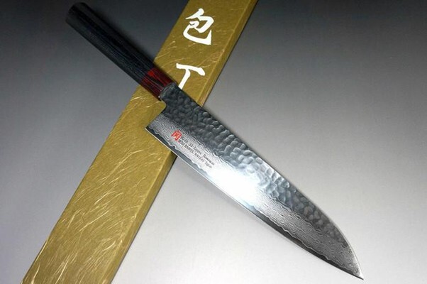 Iseya I Series 33-Layer Damascus Chef's Knife