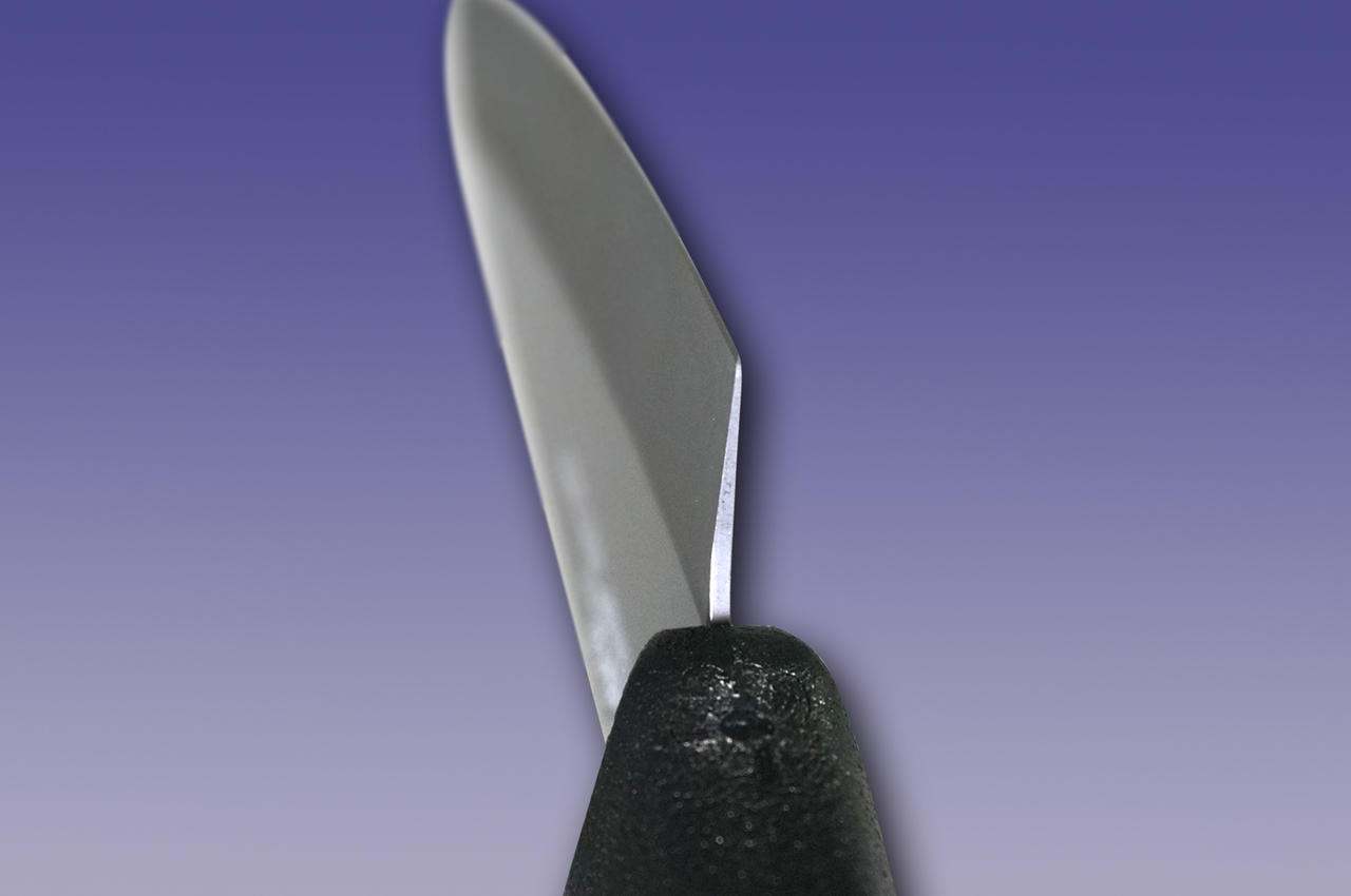 FOREVER E-Cera High Density Ceramic Black-Handle Japanese Chef's Gyuto  Knife 140mm