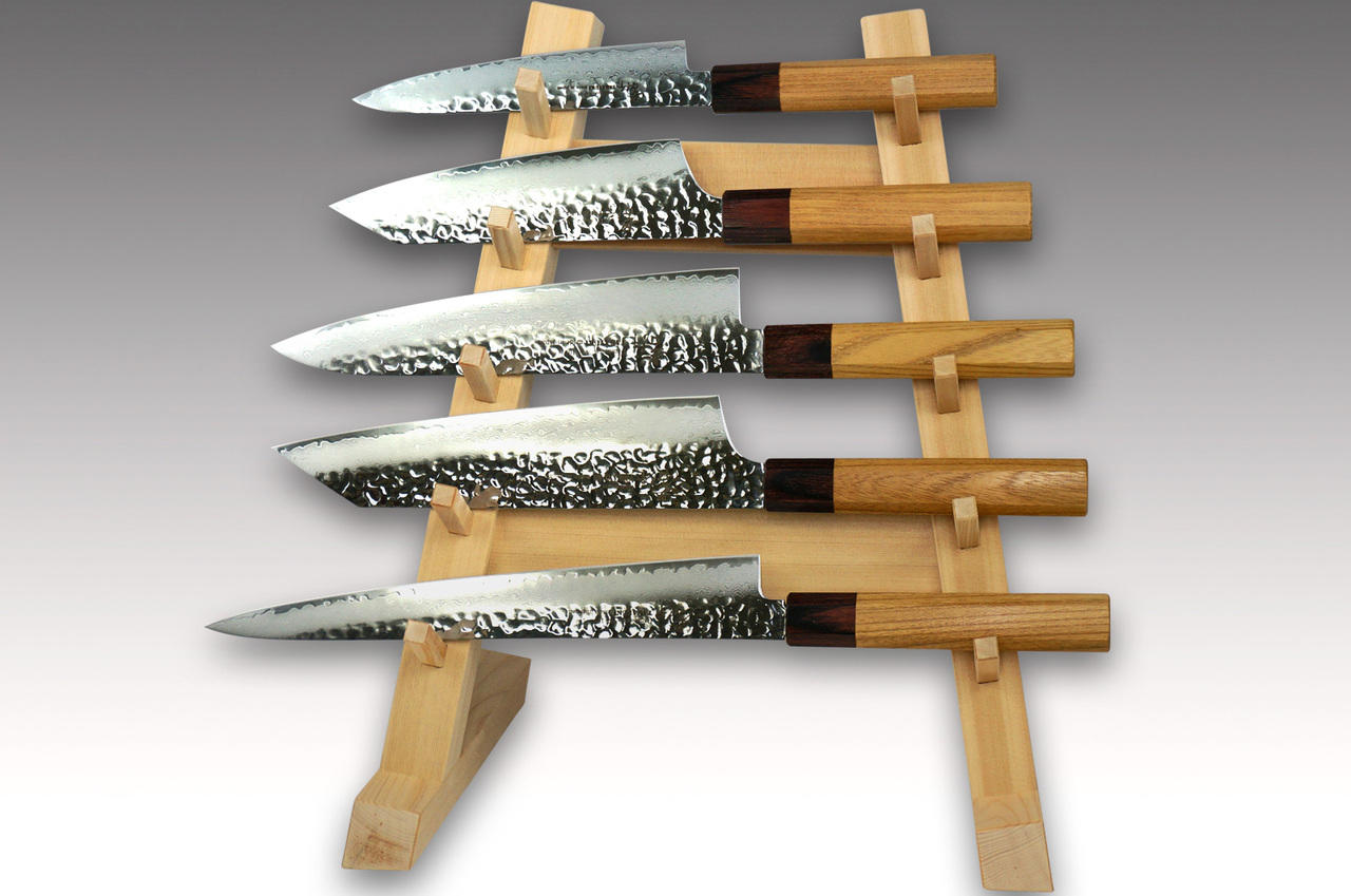https://cdn11.bigcommerce.com/s-attnwxa/images/stencil/original/products/5098/201909/other-brands-japanese-natural-wood-knife-tower-rack-for-5-knives__73392.1656086584.jpg?c=2&imbypass=on&imbypass=on