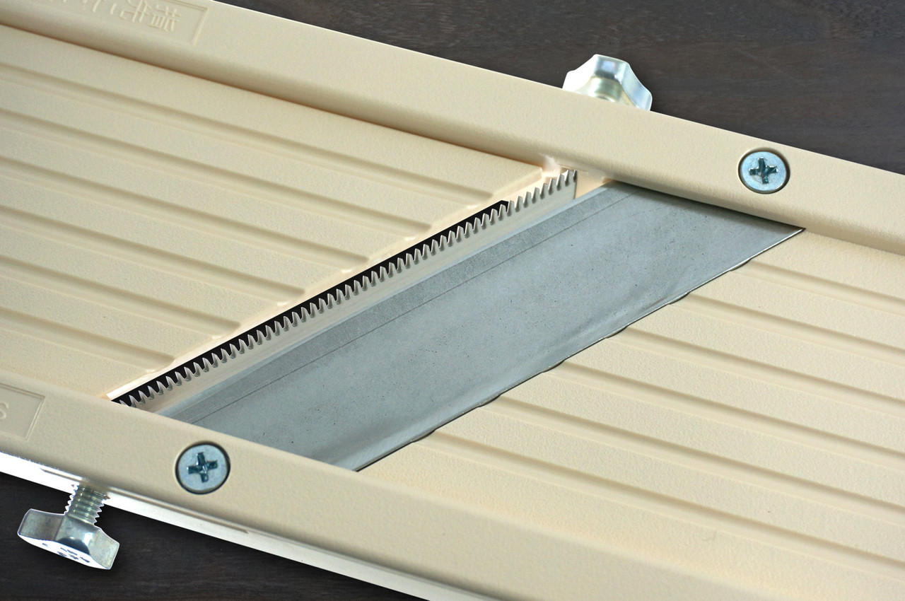 Benriner Japanese Mandolin All-Purpose Vegetable Slicer (Classic Series) with Catch Tray 