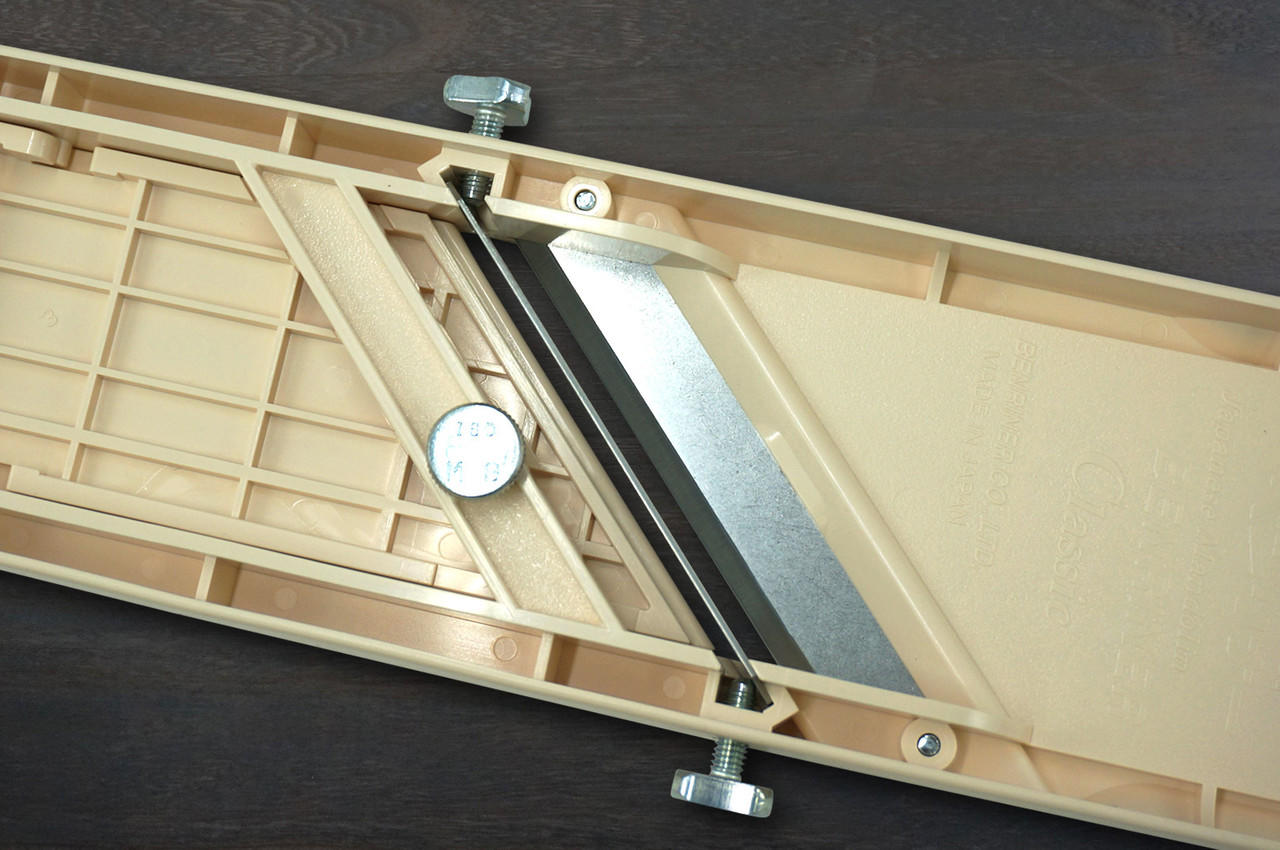 Benriner Japanese Mandolin All-Purpose Vegetable Slicer (Classic Series) with Catch Tray 