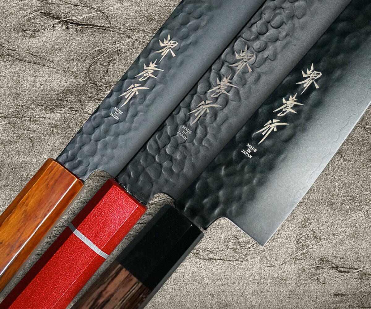 Sakai Takayuki Non-Stick Coating VG10 Hammered WA KUROKAGE Japanese Chef's  Santoku Knife 170mm with Wenge Handle