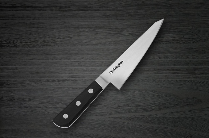 Sakai Takayuki SK4, the Best Carbon Steel Knives for Chefs