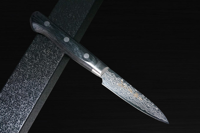 https://cdn11.bigcommerce.com/s-attnwxa/products/2655/images/182696/sakai-takayuki-sakai-takayuki-45-layer-damascus-mirrored-japanese-chefs-paring-knife-80mm__14556.1632914409.720.450.jpg?c=2