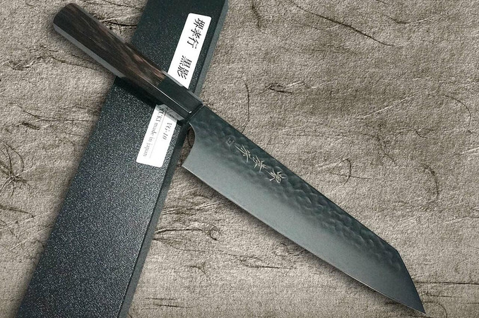 Takayuki Sakai WIND AND SEA 黒影 kurokage Sakai Takayuki KUROKAGE VG-10 Hammered Gyuto Black – YuiSenri