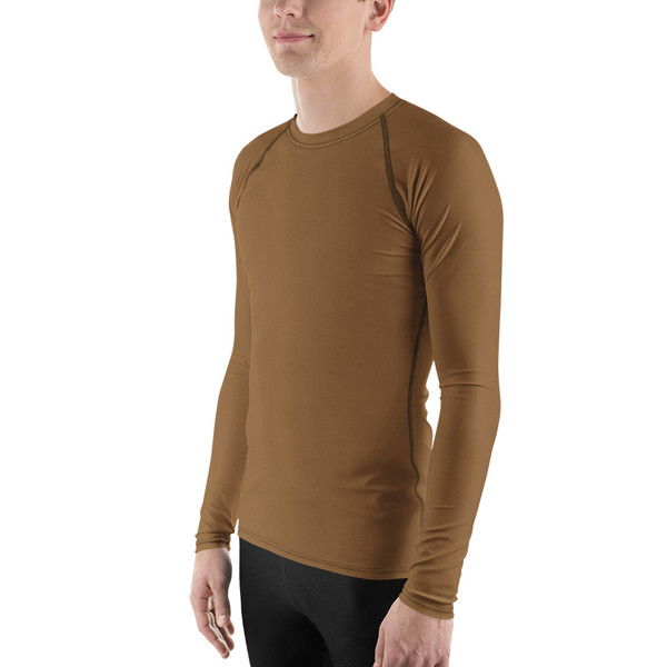 Clean, fitted, and ready for active days, the Anuri Men’s Long-Sleeve Rash Guard in Toffee brings flexible comfort, sun coverage, and dependable performance to every session.