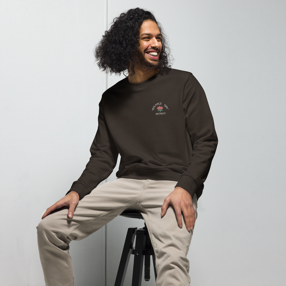 Model wearing organic cotton sweatshirt – sustainable unisex activewear by Anuri.