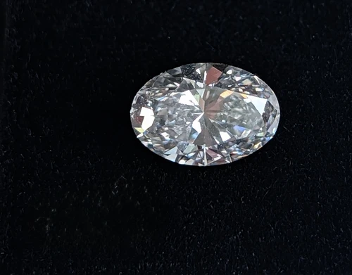 2.01 ct IGI Certified Oval F VS 1