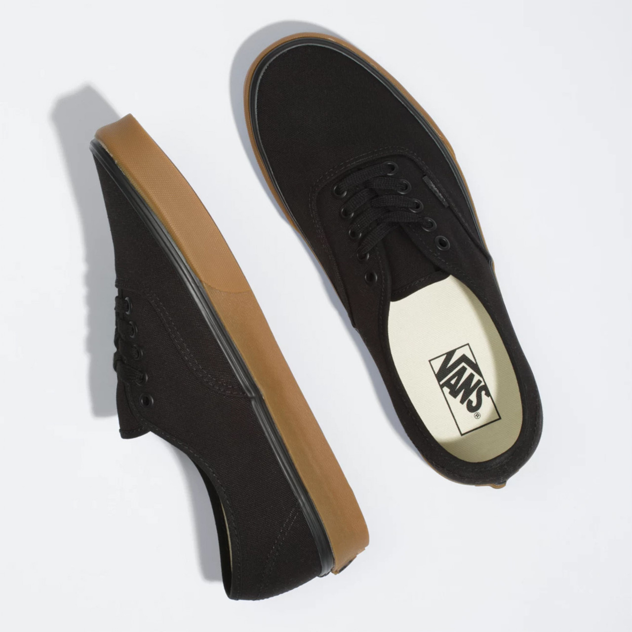 black vans canvas