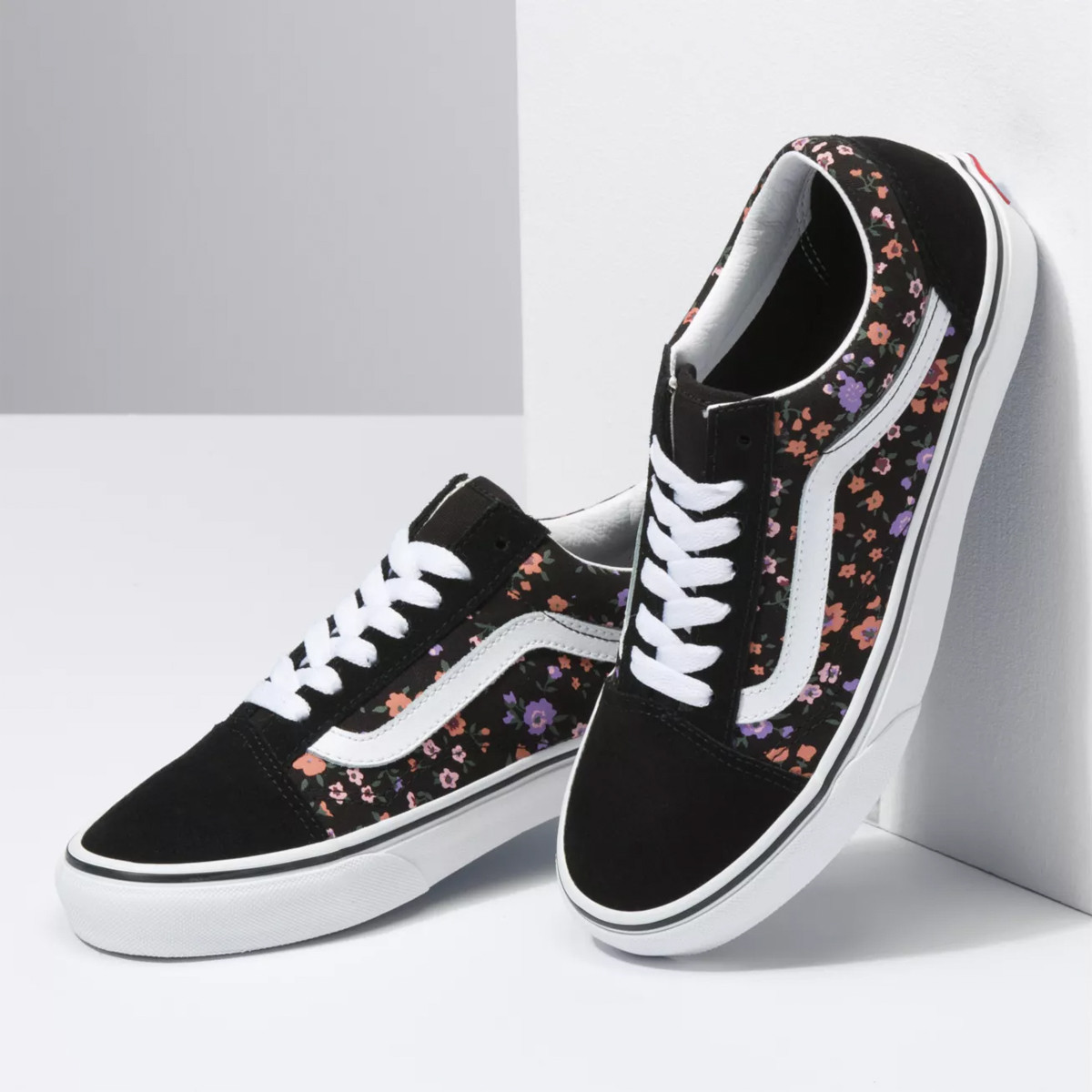 vans ditsy floral old skool womens shoes