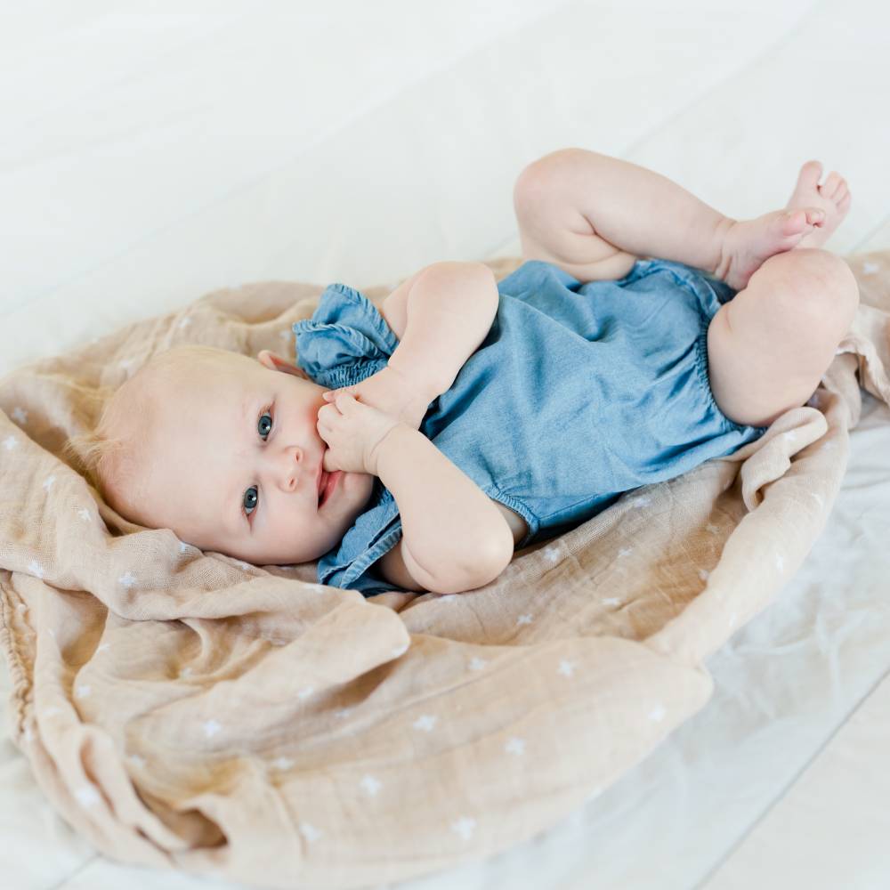 Single Cotton Muslin Swaddle - Taupe Cross