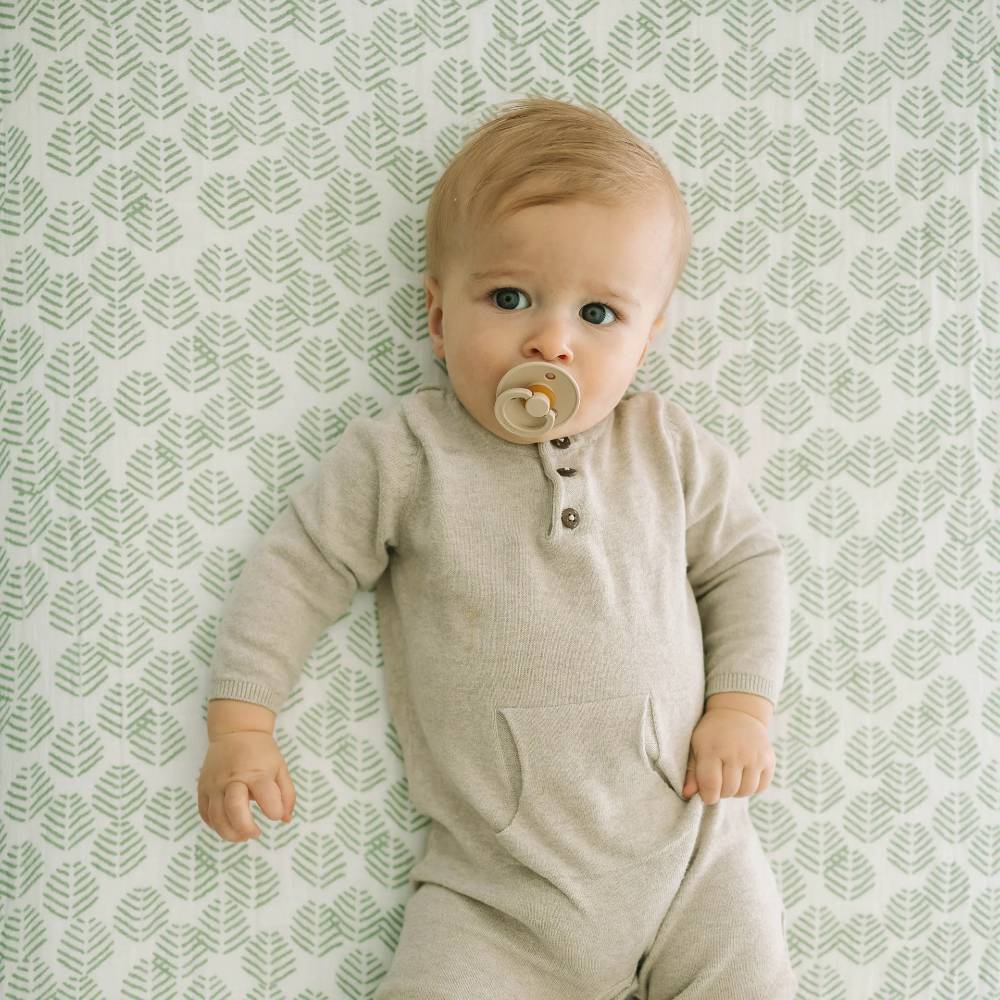 Muslin Fitted Cot Sheet - Leaf Motif