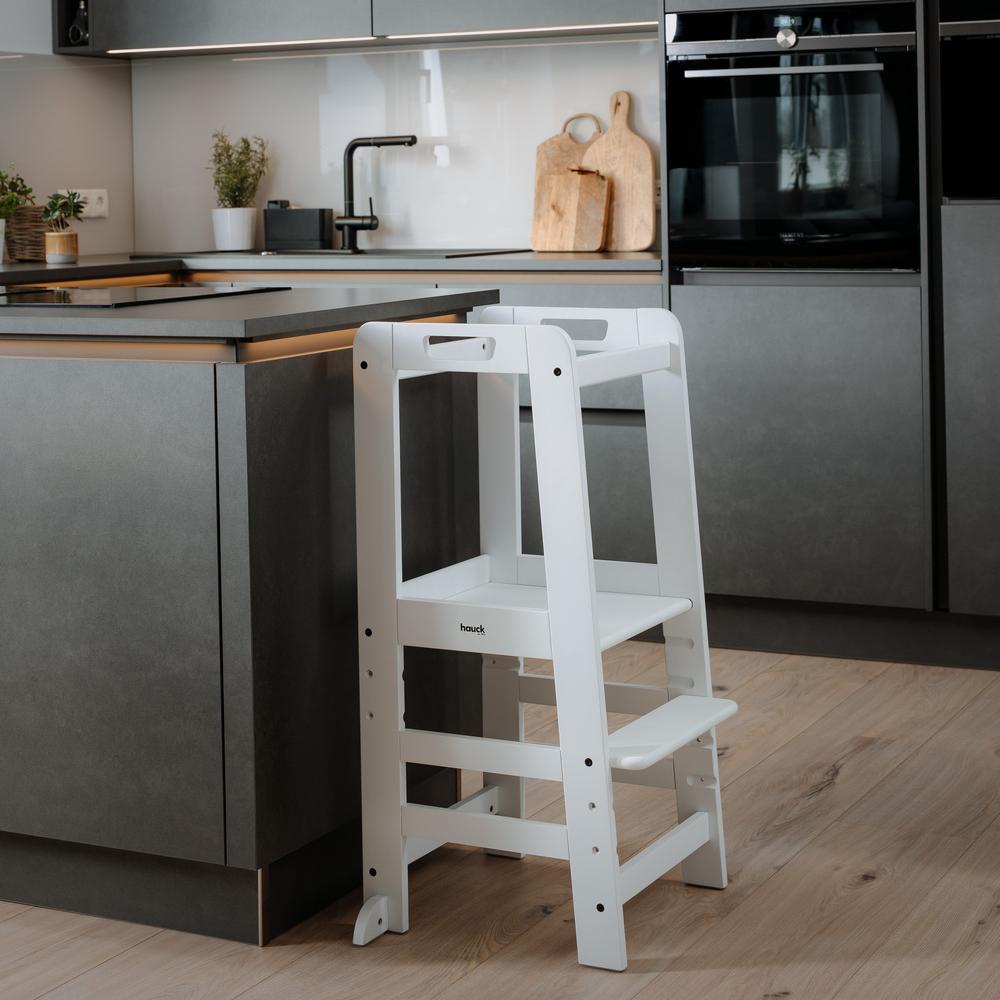 Hauck Learn N Explore Tower - White