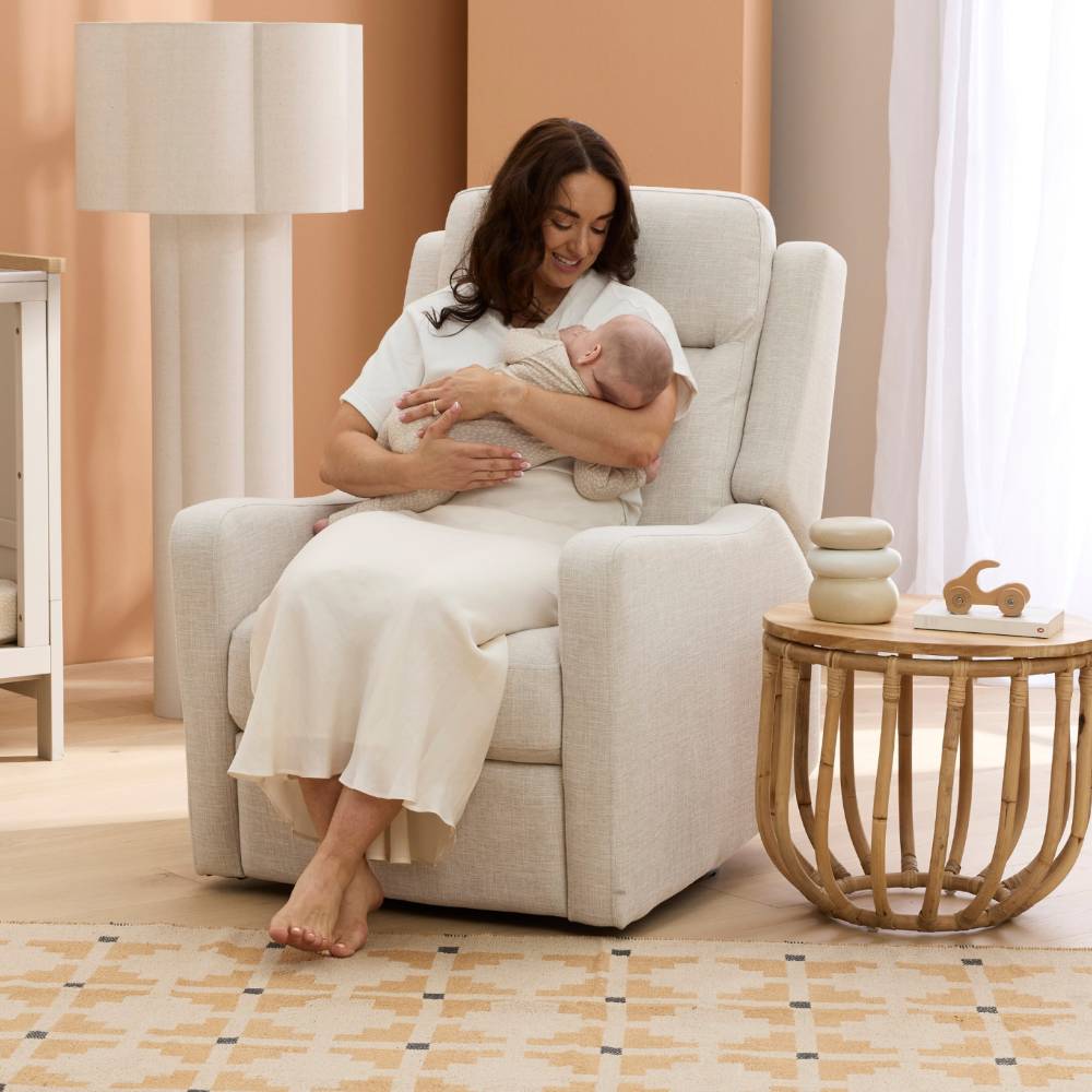 iL TuTTo Henry Manual Recliner Chair - Eggshell