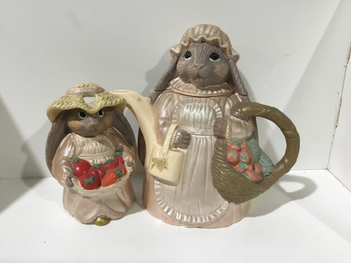 Rabbit Teapot & Creamer