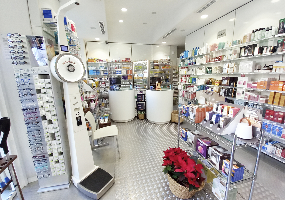 FARMACIA VECIANA INTERIOR 2
