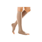 Medi - D240095 - Circaid Dual Layer Compression, Calf, 30 - 40 Mmhg, X - Large.Includes: 1 White Inner Stocking And One Beige Outer Stocking. - Each