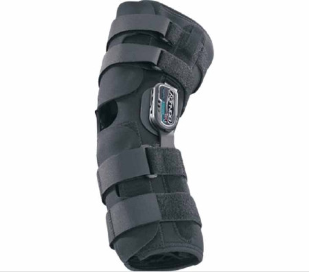 Djo Djorthopedics - Donjoy - 11-0861-1 - Playmaker Standard Knee Brace X - Small Pull - On / Hook And Loop Strap Closure 13 To 15 - 1/2 Inch Thigh Circumference 12 Center 10 Calf Left Or Rig