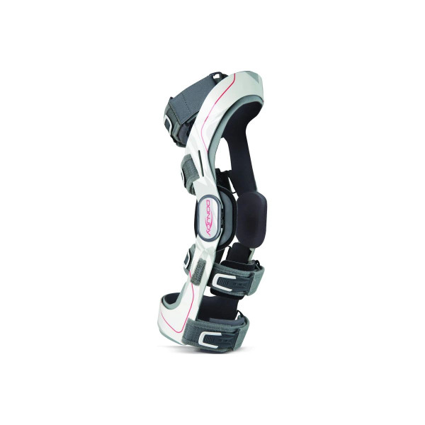 Djo Djorthopedics - Donjoy - 11-0028-3 - Ankle Support Malleoforce Medium Pull - On Foot