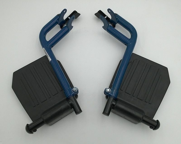 Drive Devilbiss Healthcare - Blue Streak - Stds4S22Sf - Medical - Wheelchair Footrest Set For Bls18Fbd - Sf With Flip Back Desk Arms