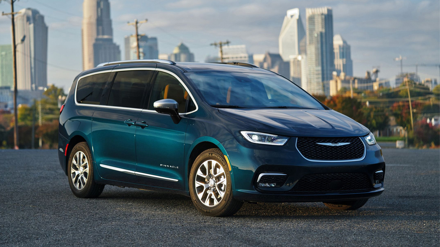 2017-2025 Chrysler Pacifica and Voyager