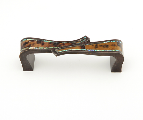 Avalon Bay Pull, Tiger Penshell, Imperial Shell, Dark Antique Bronze, 4'' cc 662-PEN/DAB
