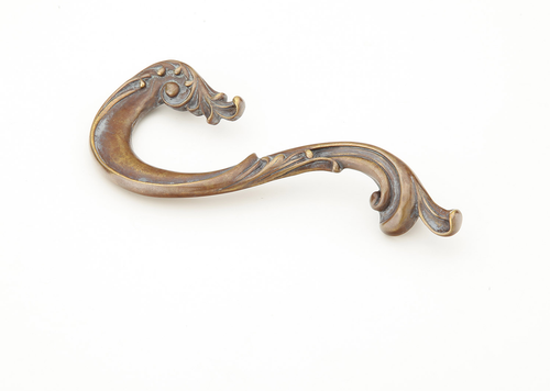 French Court Pull, Left Hand, Monticello Brass, 3-1/2'' cc 935L-MBR
