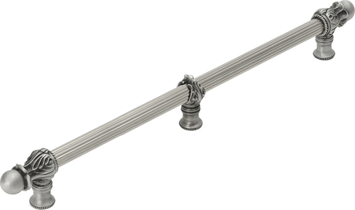 Acanthus 22'' cc with 5/8'' reeded center long pull Romanesque style with center brace 5559R-11