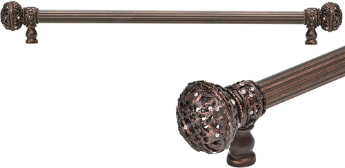 Juliane Grace 22'' cc with 5/8'' reeded center long pull large finial w/ 56 Swarovski Clear Crystals 5694R-22C