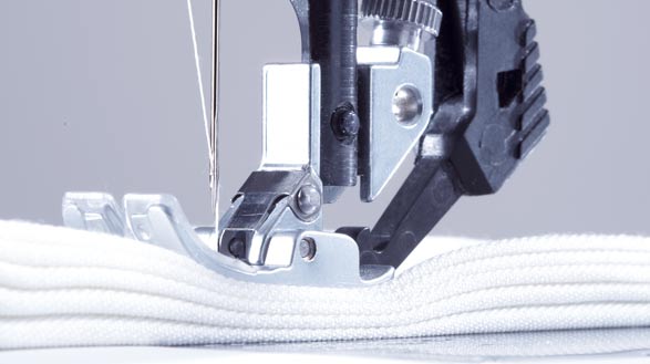 Constant Needle Piercing Power Gives stitch by stitch control and full piercing power at any speed. Sews through multiple layers of quilt fabric, batting and denim.