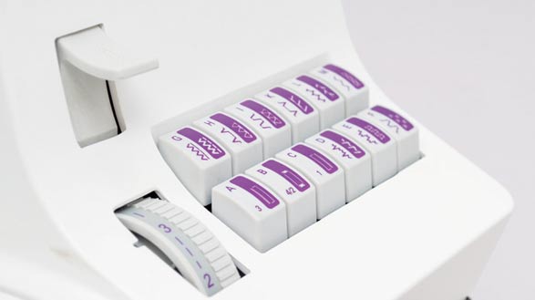Easy select™ System Quickly choose the stitch by a press of a button. You can even combine them for more variety.