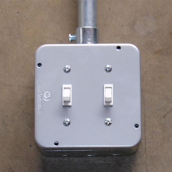 Garvin Industries 4-11/16" Square Industrial Surface Cover, 1/2" Raised, 2 Toggle
