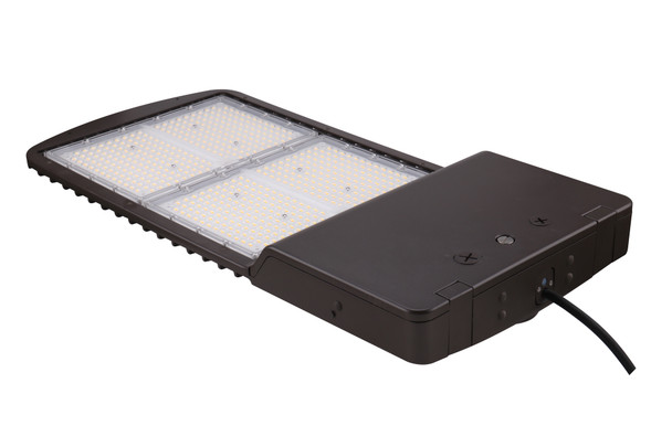 EiKO AAL1 Area Light, 450/400/350W, 4000K, Type II, 120-277V