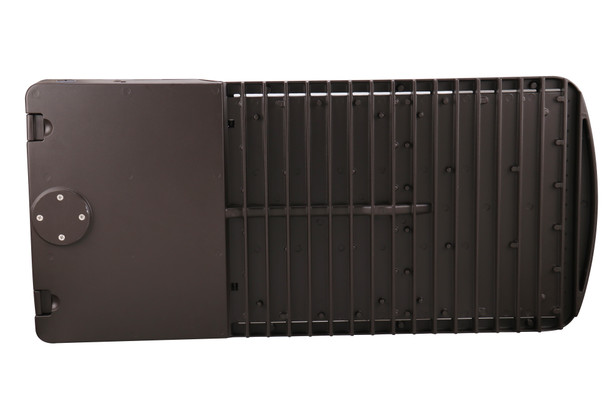 EiKO AAL1 Area Light, 450/400/350W, 4000K, Type II, 120-277V