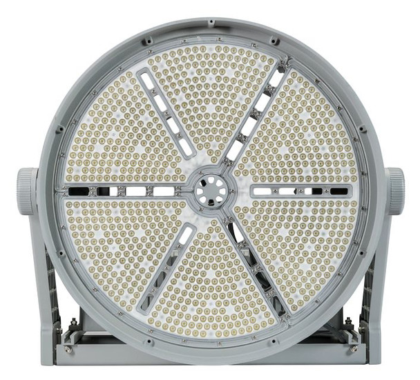 750W LED Sports Light Flood, 5000K, 70 CRI, 30° Beam Angle, 208-480V Input, 0-10V Dimmable, Yoke Mount and Glare Shield - alternate image 2