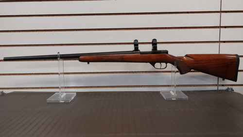 2014 CZ 527 VARMIT 223 REM RIFLE W/SCOPE MOUNTS, 1:9 TWIST; SET TRIGGER