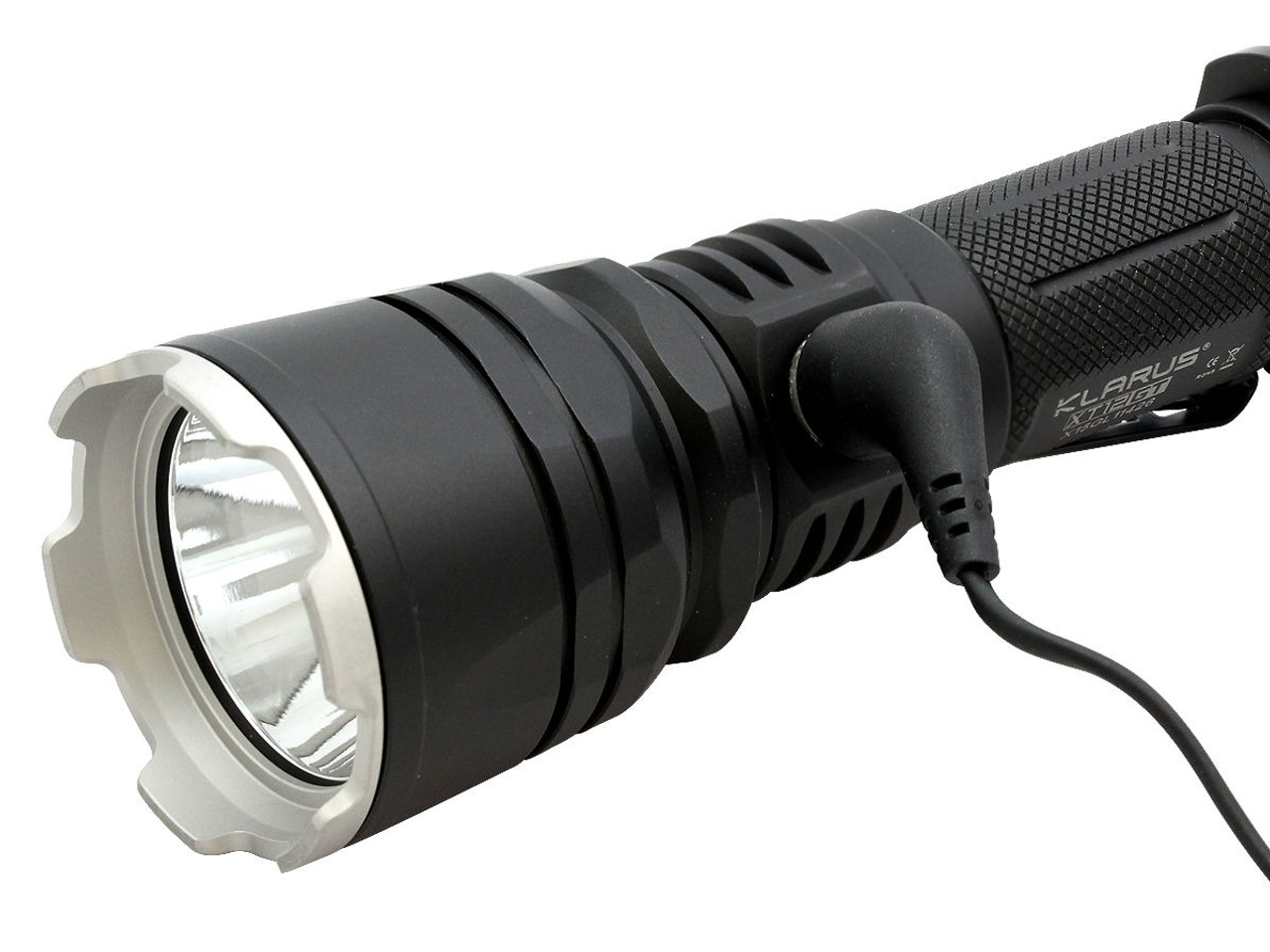 Lampe-torche tactique rechargeable XT12GT LED 1600