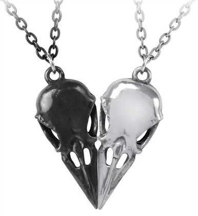 Coeur Crane Necklace