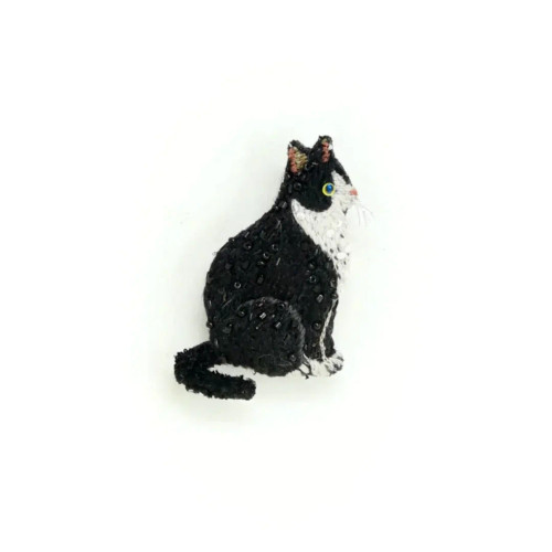 Maine Coon Cat Beaded Sequin Brooch, Trovelore, Tomfoolery London