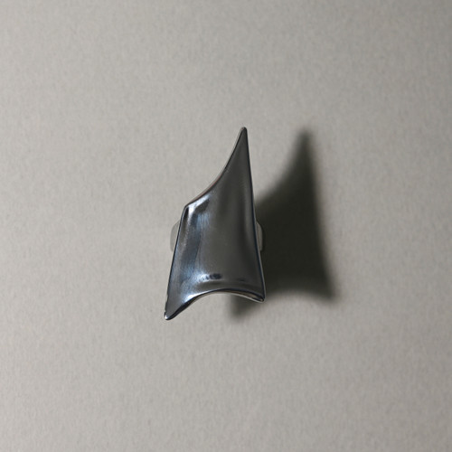 Futurist Shield Ring, Alexis Bittar, tomfoolery