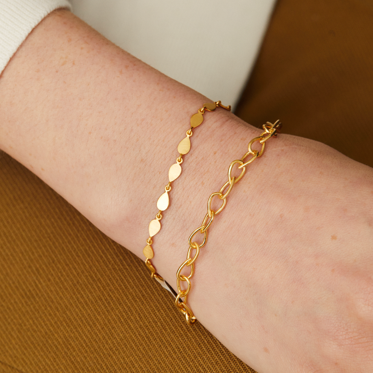 tomfoolery: Linear Pear Link Bracelet, everyday by tomfoolery