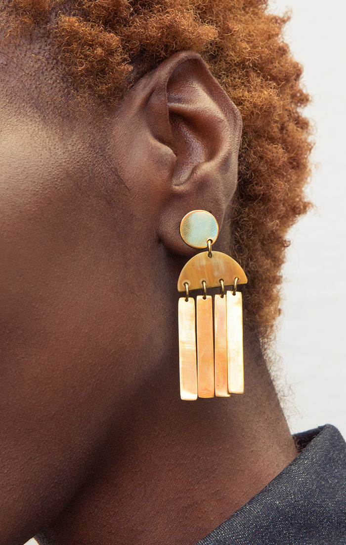SOKO, Maxi Cala Light Horn Gold Earrings