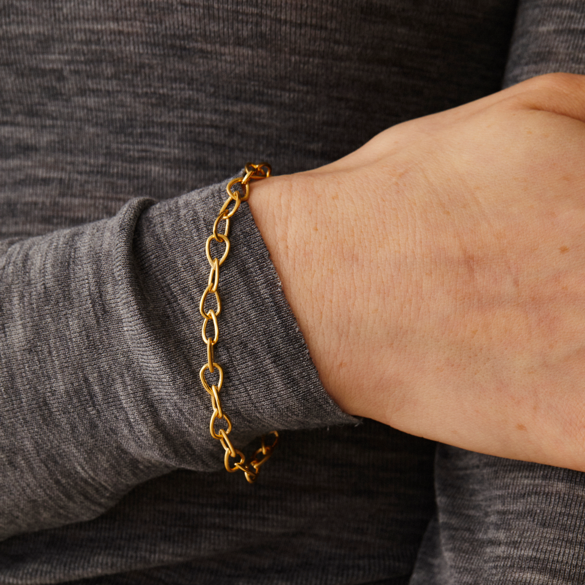 Tomfoolery;Curve Pear Chain Bracelet, Everyday by Tomfoolery