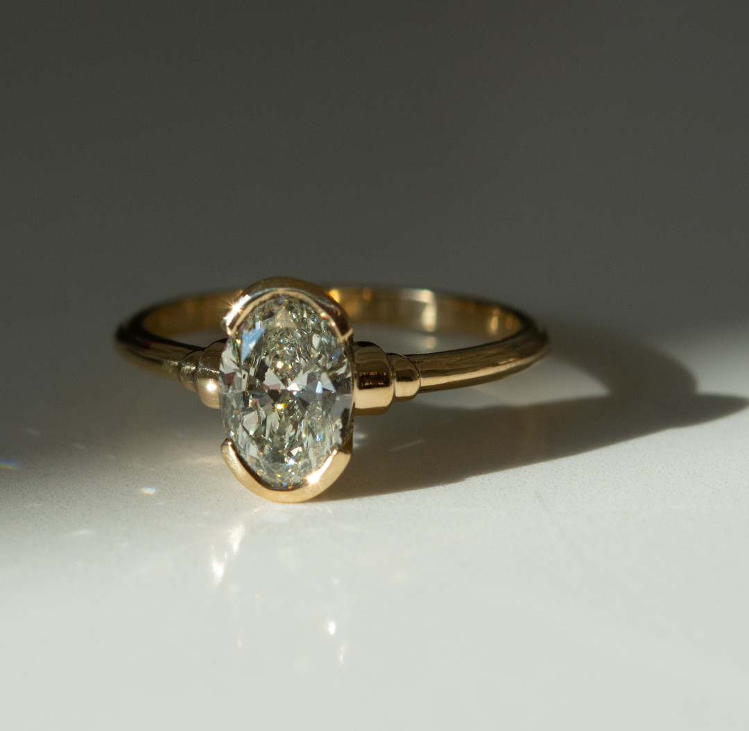 ART ECHO: Delano Oval Single Diamond Ring, tomfoolery