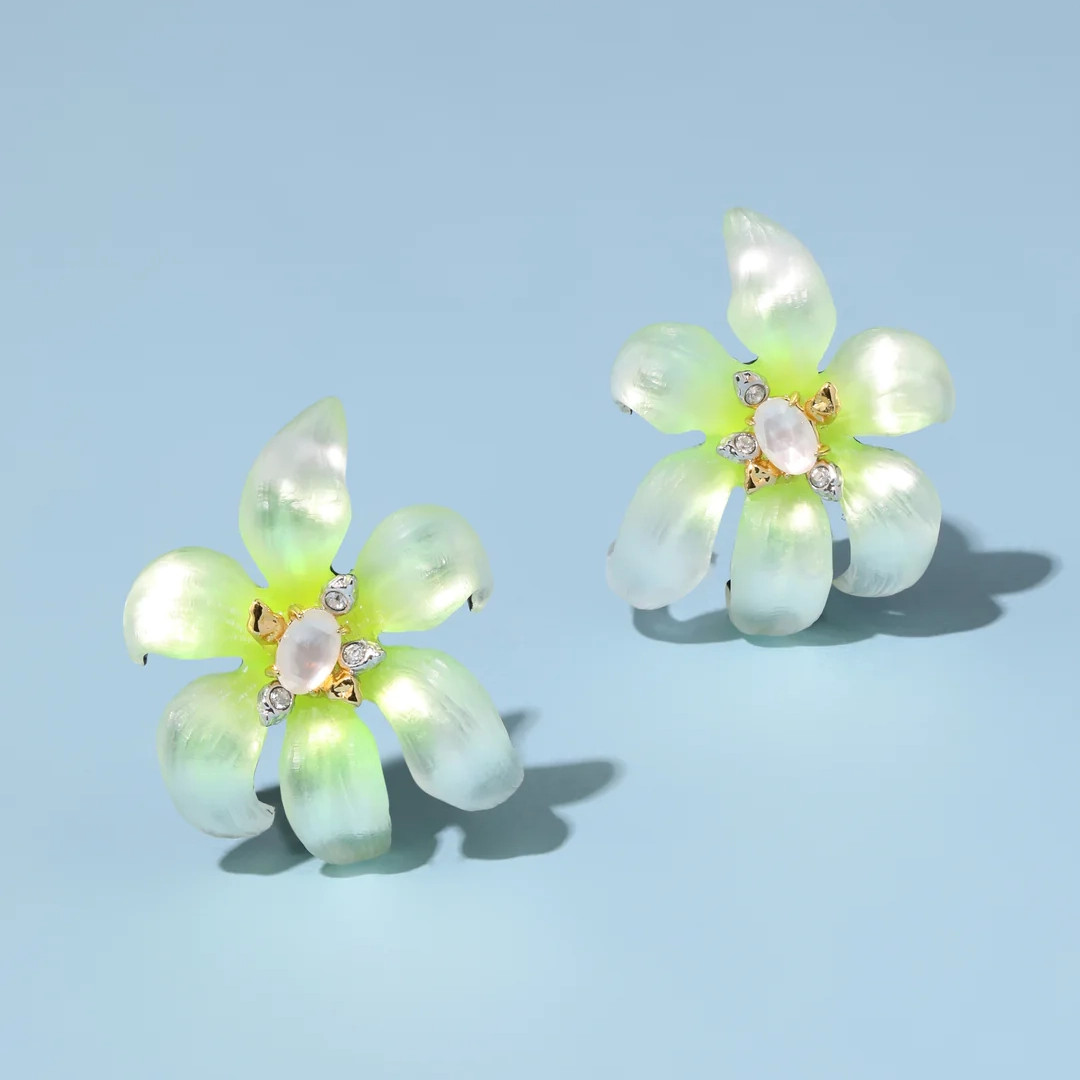 Lily Lucite Flower Post Earring White, Alexis Bittar, tomfoolery