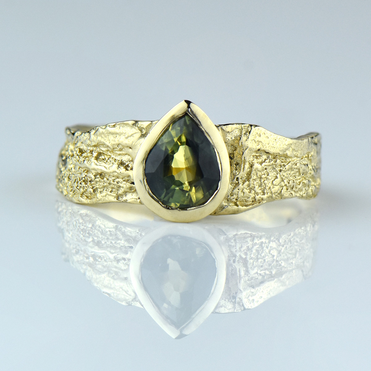 Gold & Green Montana Sapphire Wide London Plane Ring, Issy White, tomfoolery